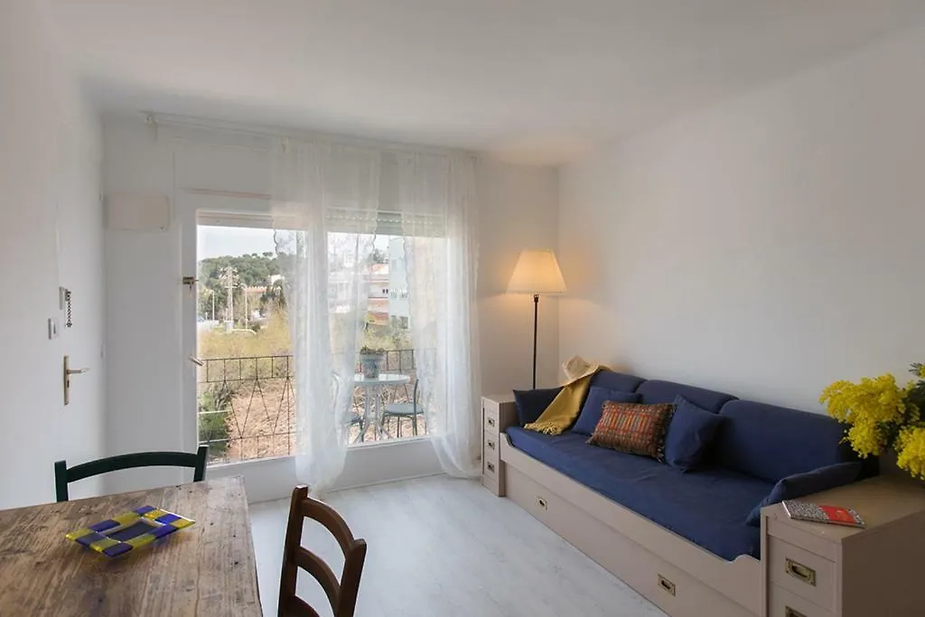 Nice Apartment In Llanca Center Spain