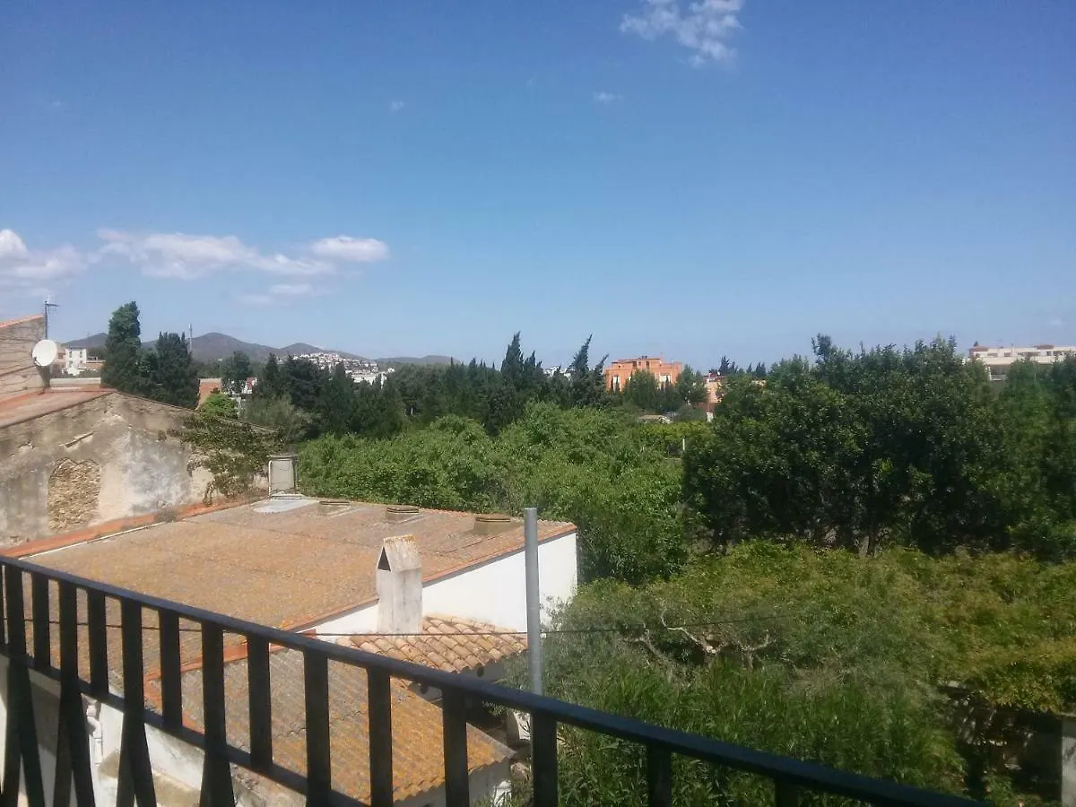 Nice Apartment In Llanca Center Spain