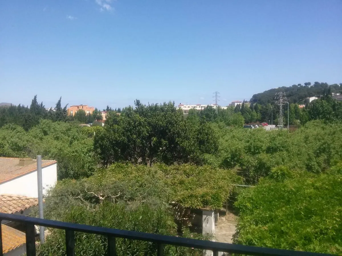 Nice Apartment In Llanca Center